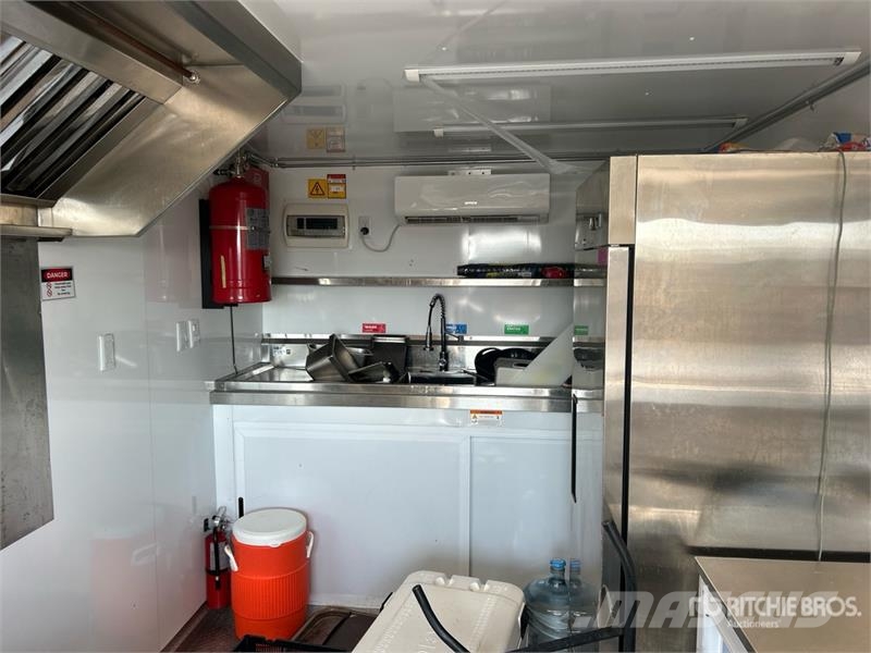  McGuber 16 ft T/A Food Concession Trailer 其他拖車