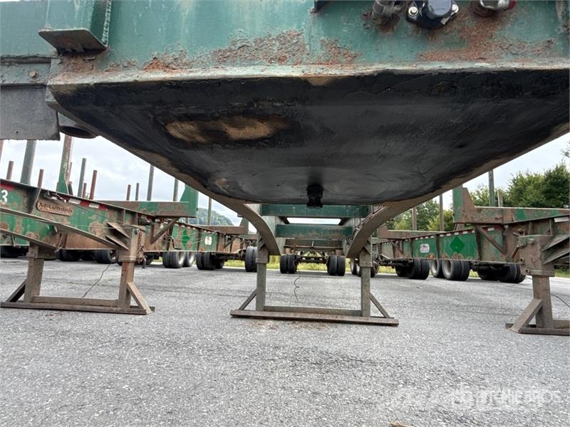 McLendon FT45L 45 ft T/A Log Trailer (Inoperable) Puuperävaunut