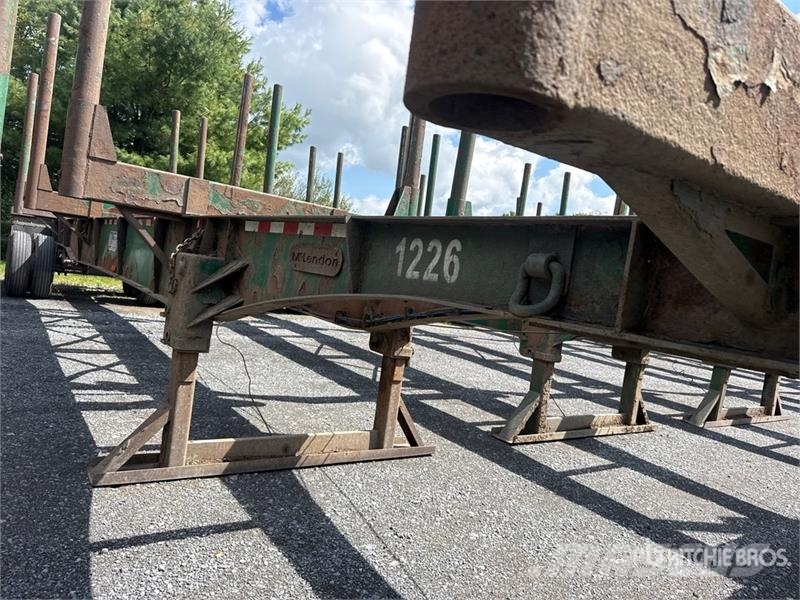 McLendon FT45L 45 ft T/A Log Trailer Puuperävaunut