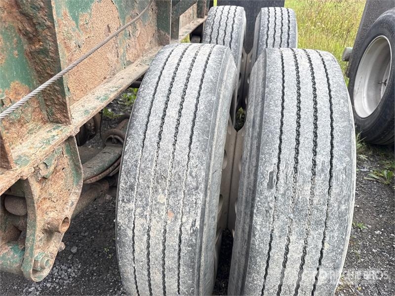 McLendon FT45L 45 ft T/A Log Trailer Puuperävaunut