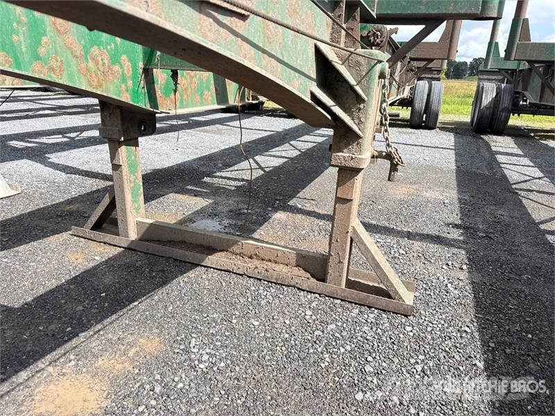McLendon FT45L 45 ft T/A Log Trailer Puuperävaunut