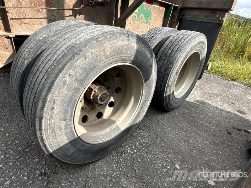 McLendon FT45L 45 ft T/A Log Trailer Puuperävaunut