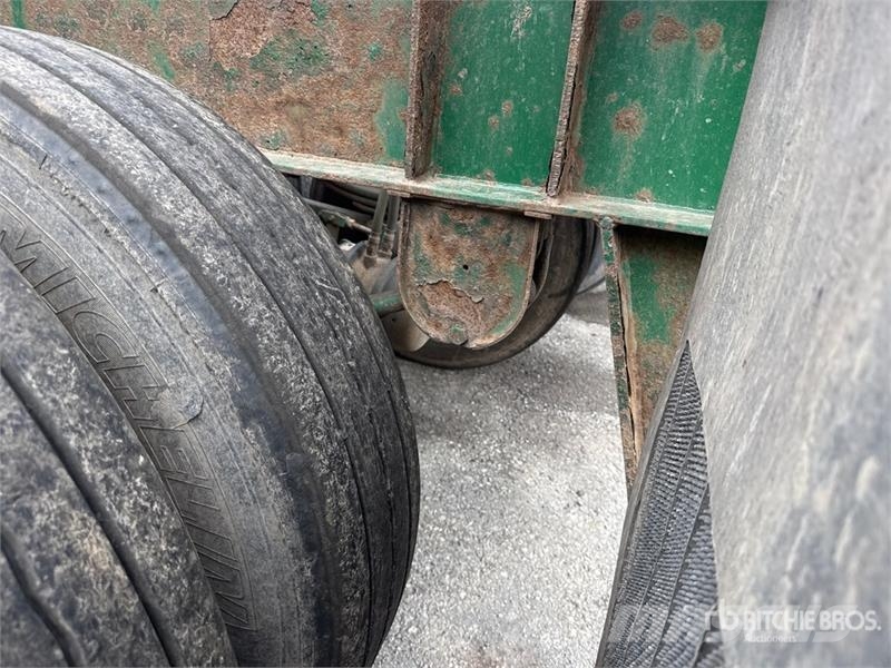 McLendon FT45L 45 ft T/A Log Trailer Puuperävaunut