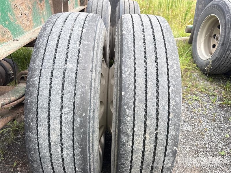 McLendon FT45L 45 ft T/A Log Trailer Puuperävaunut