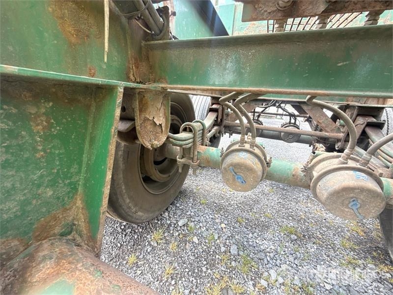 McLendon FT45L 45 ft T/A Log Trailer Puuperävaunut