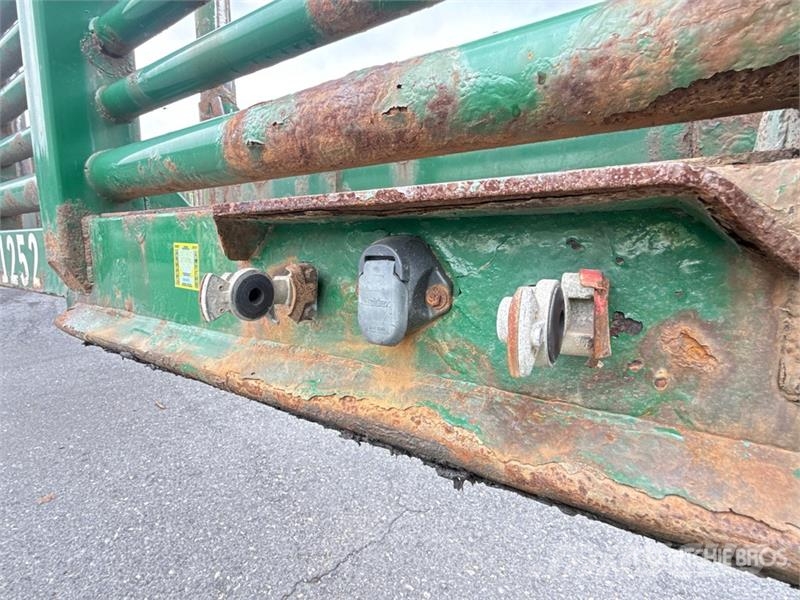 McLendon FT45L 45 ft T/A Log Trailer Kokvedēju piekabes