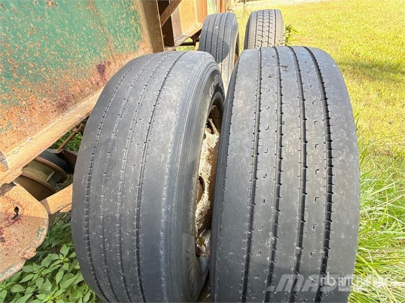McLendon FT45L 45 ft T/A Pole Log Trailer (Inoperable) 목재용 트레일러