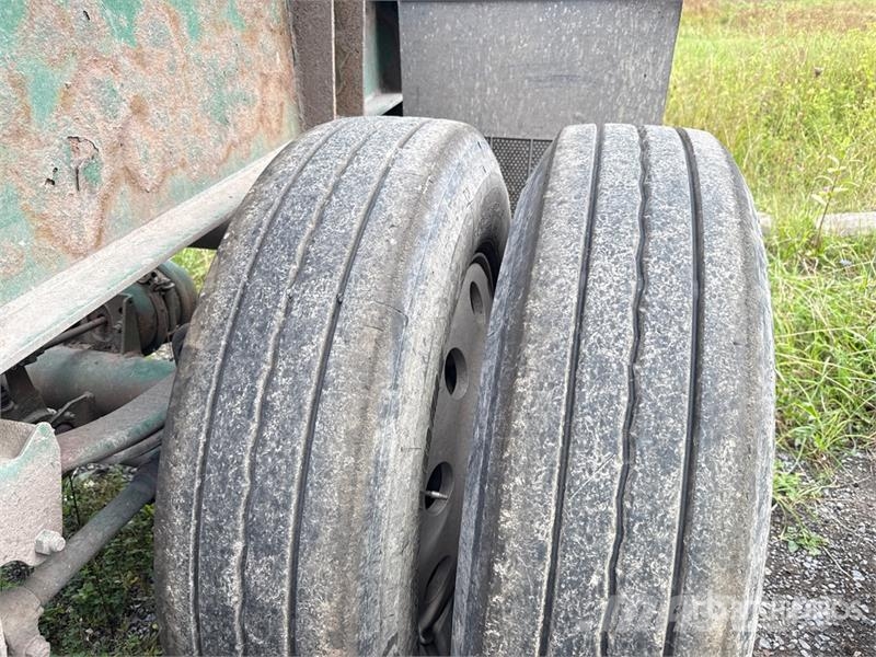 McLendon FT45L 45 ft T/A Log Trailer Puuperävaunut