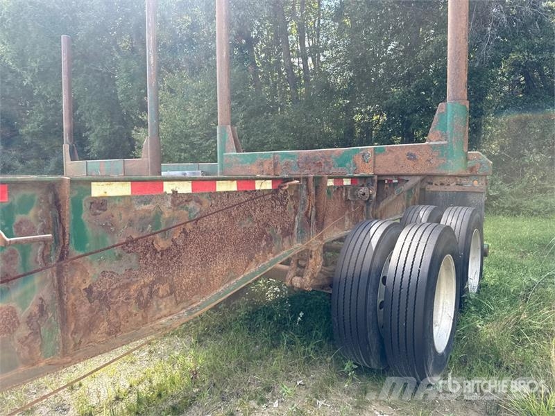 McLendon FT45L 45 ft T/A Log Trailer (Inoperable) Puuperävaunut