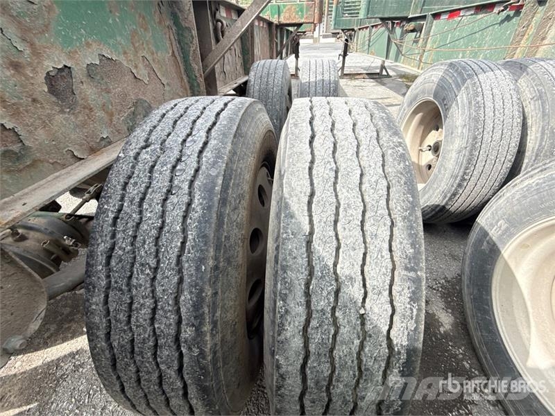 McLendon FT45L 45 ft T/A Log Trailer Puuperävaunut