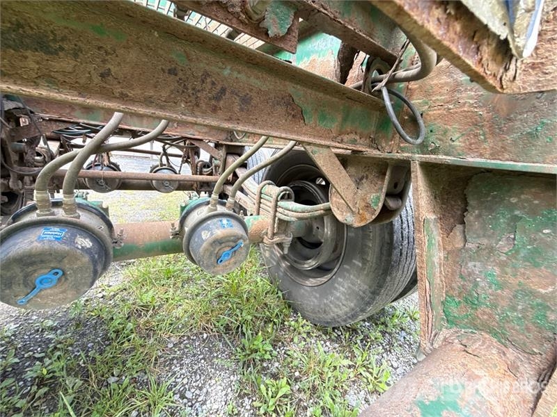McLendon FT45L 45 ft T/A Log Trailer Puuperävaunut