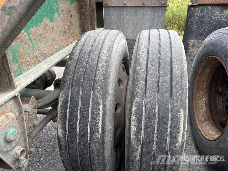 McLendon FT45L 45 ft T/A Log Trailer Puuperävaunut