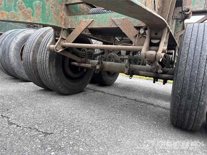 McLendon FT45L 45 ft T/A Log Trailer Kokvedēju piekabes