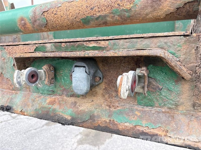 McLendon FT45L 45 ft T/A Log Trailer Puuperävaunut