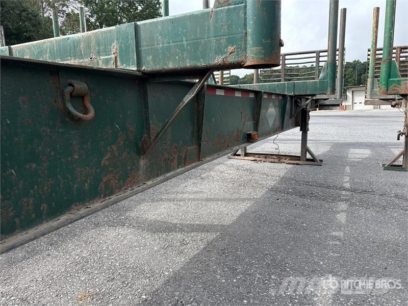 McLendon FT45L 45 ft T/A Log Trailer (Inoperable) Puuperävaunut