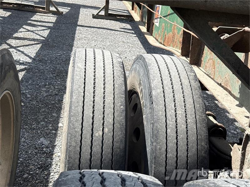 McLendon FT45L 45 ft T/A Log Trailer Puuperävaunut