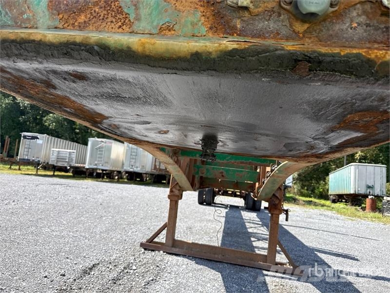 McLendon FT45L 45 ft T/A Log Trailer (Inoperable) Timber trailers