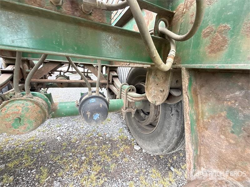 McLendon FT45L 45 ft T/A Log Trailer Puuperävaunut