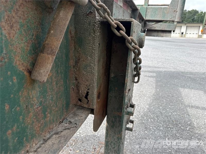 McLendon FT45L 45 ft T/A Log Trailer (Inoperable) Puuperävaunut