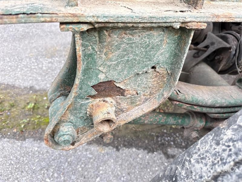 McLendon FT45L 45 ft T/A Log Trailer Puuperävaunut