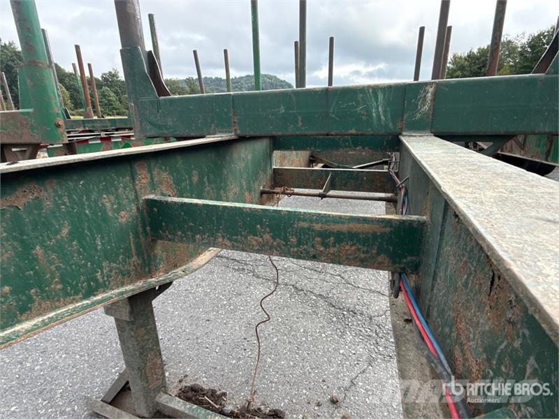 McLendon FT45L 45 ft T/A Log Trailer (Inoperable) Puuperävaunut