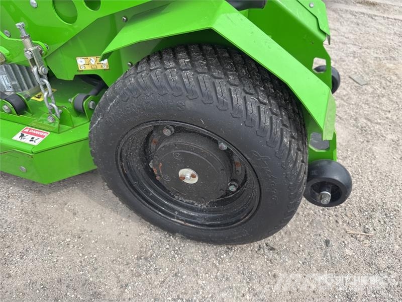 Mean Green 4x2 Stand-On Electric Lawn Mower 騎乘式割草機