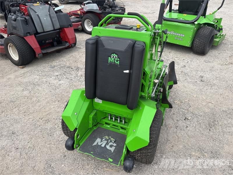 Mean Green 4x2 Stand-On Electric Lawn Mower 騎乘式割草機