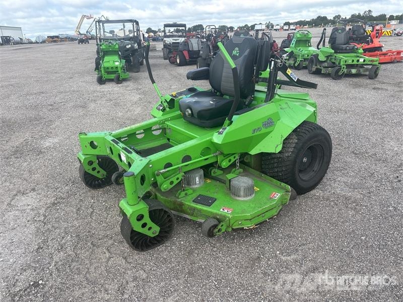 Mean Green Ride-On 74 in Lawn Mower Åkgräsklippare