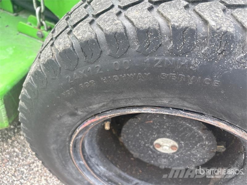 Mean Green Stand-On Lawn Mower Reitermäher
