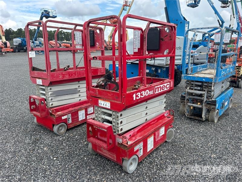 MEC 1330SE Electric Scissor Lift Scissor lifts