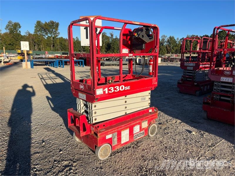 MEC 1330SE Electric Scissor Lift Ollós emelők