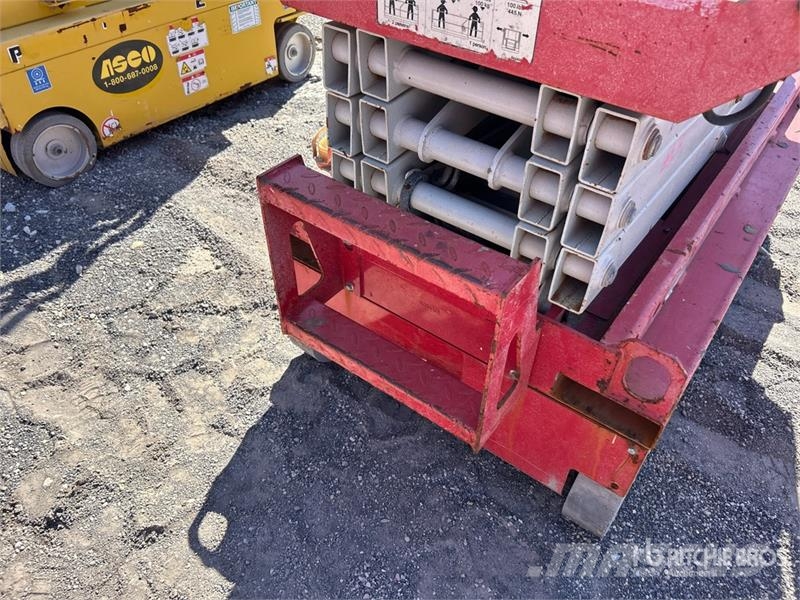 MEC 1330SE Electric Scissor Lift Piattaforme a pantografo