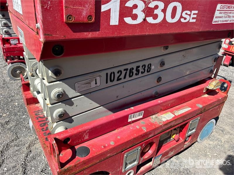 MEC 1330SE Electric Scissor Lift Piattaforme a pantografo
