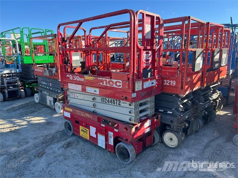 MEC 1930SE Electric Scissor Lift Scissor lifts