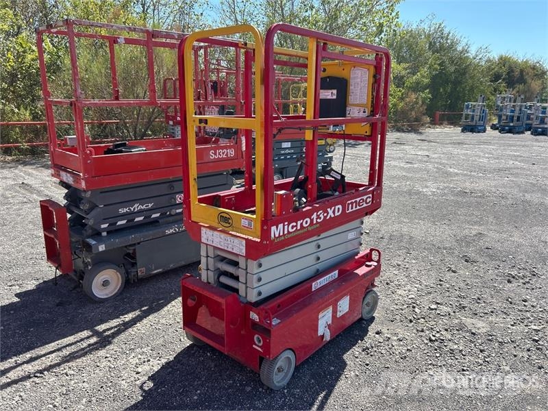 MEC Micro 13-XD Electric Scissor Lift Ollós emelők