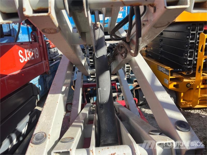 MEC Micro 19 Electric Scissor Lift Scissor lifts