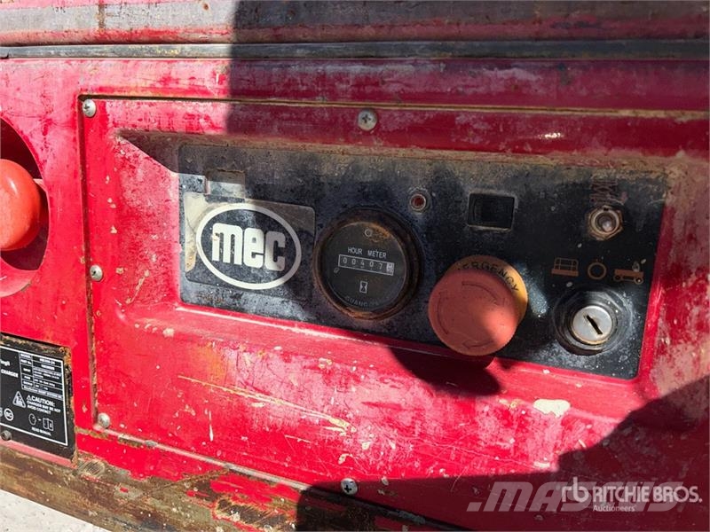 MEC Micro 19 Electric Scissor Lift Sakselifter