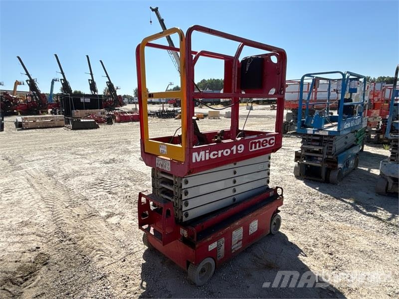 MEC Micro 19 Electric Scissor Lift Škarjaste dvižne ploščadi