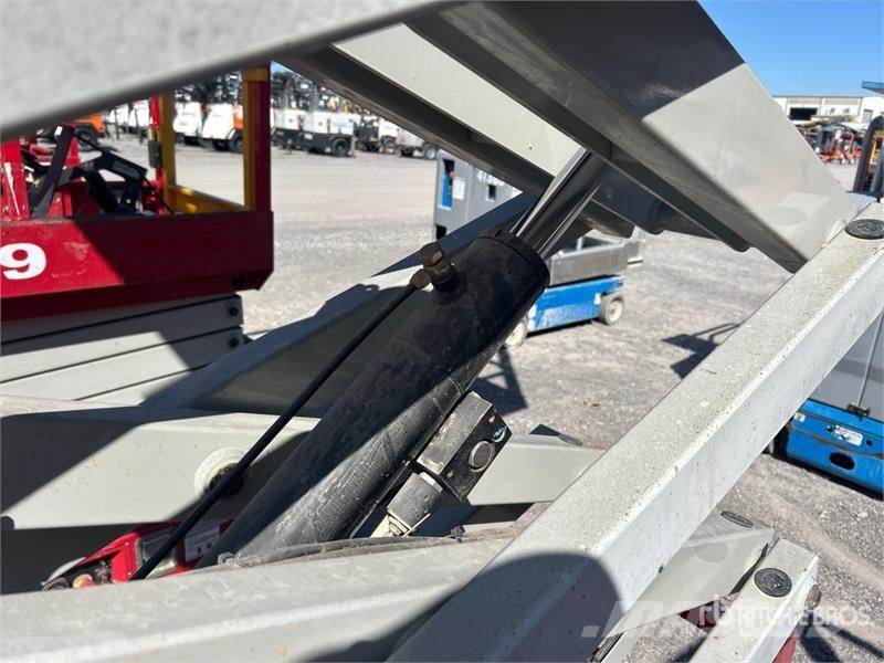 MEC Micro 19 Electric Scissor Lift Schaarhoogwerkers