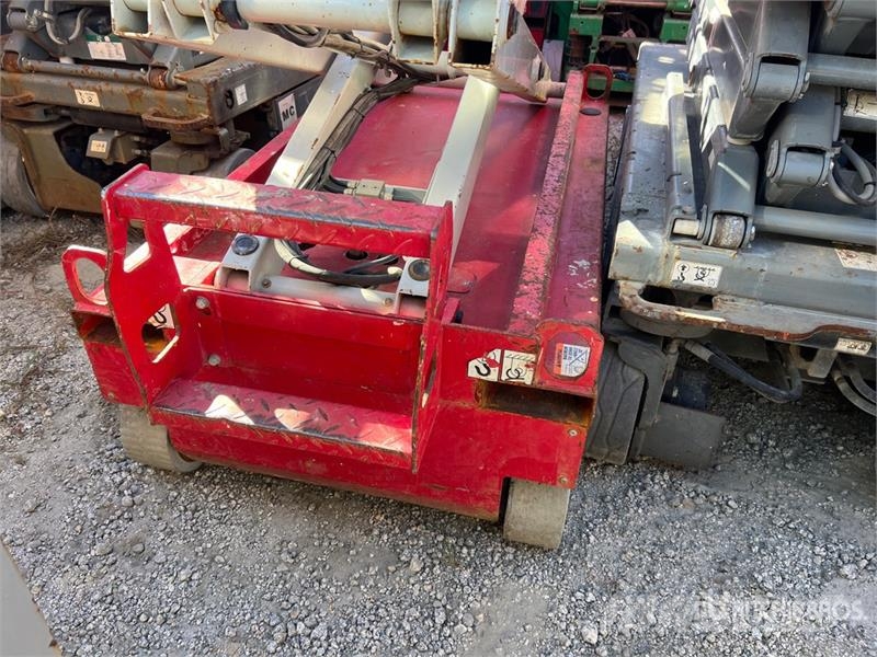 MEC Micro 19 Electric Scissor Lift Scissor lifts