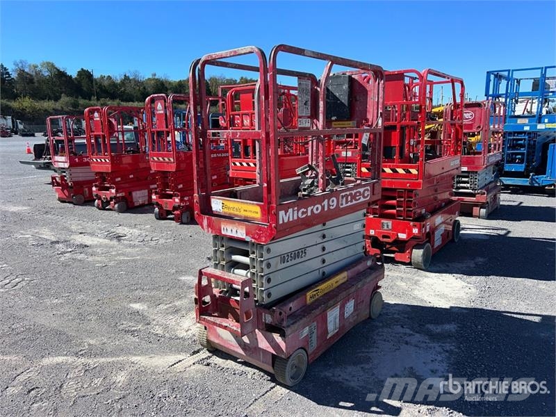 MEC Micro 19 Electric Scissor Lift Sakselifter