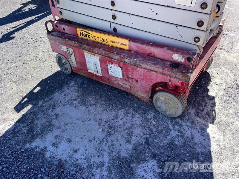 MEC Micro 19 Electric Scissor Lift Sakselifter