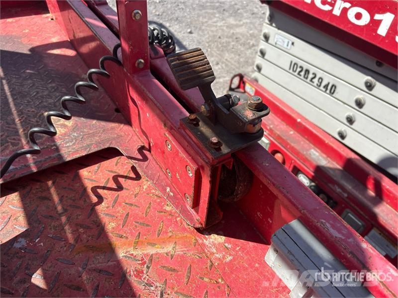 MEC Micro 19 Electric Scissor Lift Schaarhoogwerkers
