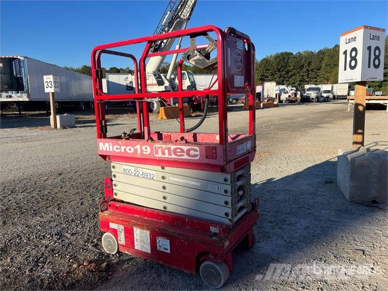 MEC Micro 19 Electric Scissor Lift Scissor lifts