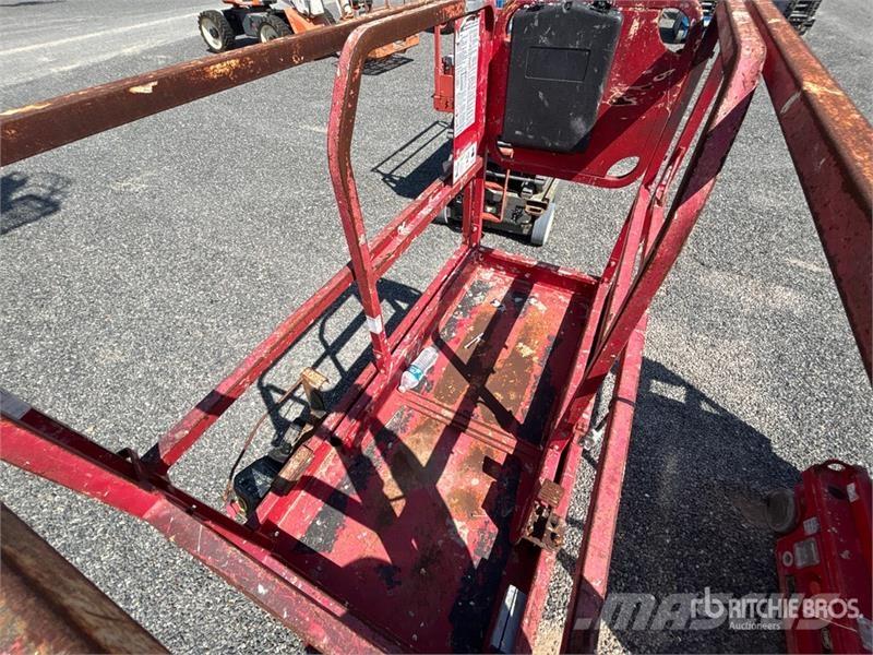 MEC MICRO 19 Electric Scissor Lift Elevadores de tesoura