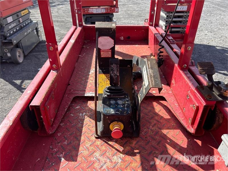 MEC Micro 19 Electric Scissor Lift Schaarhoogwerkers