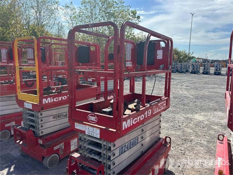 MEC Micro 19 Electric Scissor Lift Schaarhoogwerkers