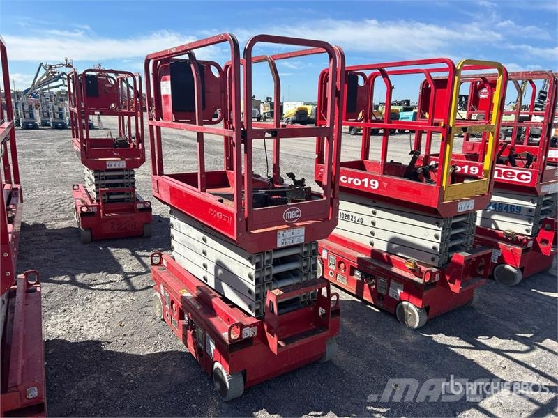 MEC Micro 19 Electric Scissor Lift Schaarhoogwerkers