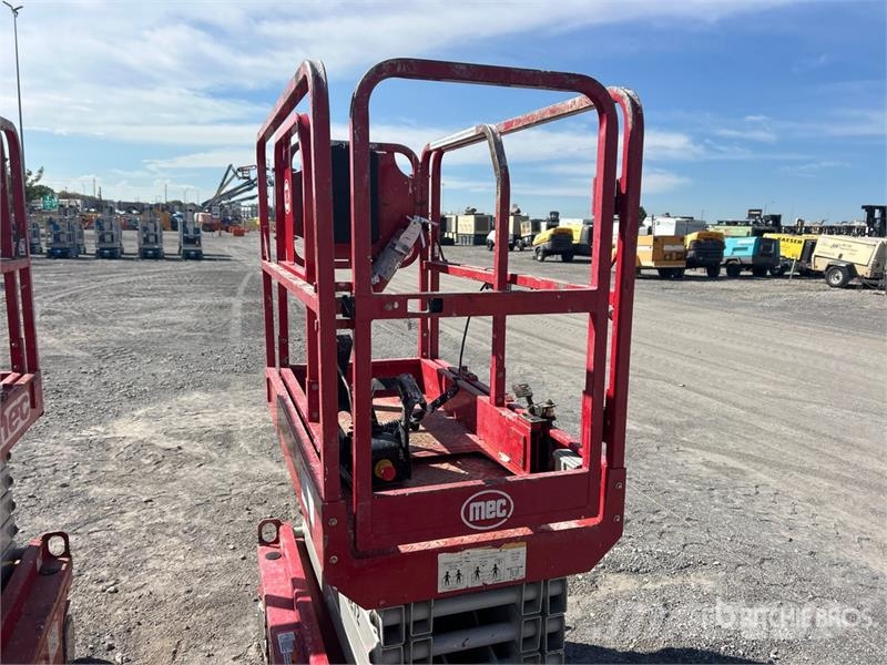 MEC Micro 19 Electric Scissor Lift Schaarhoogwerkers