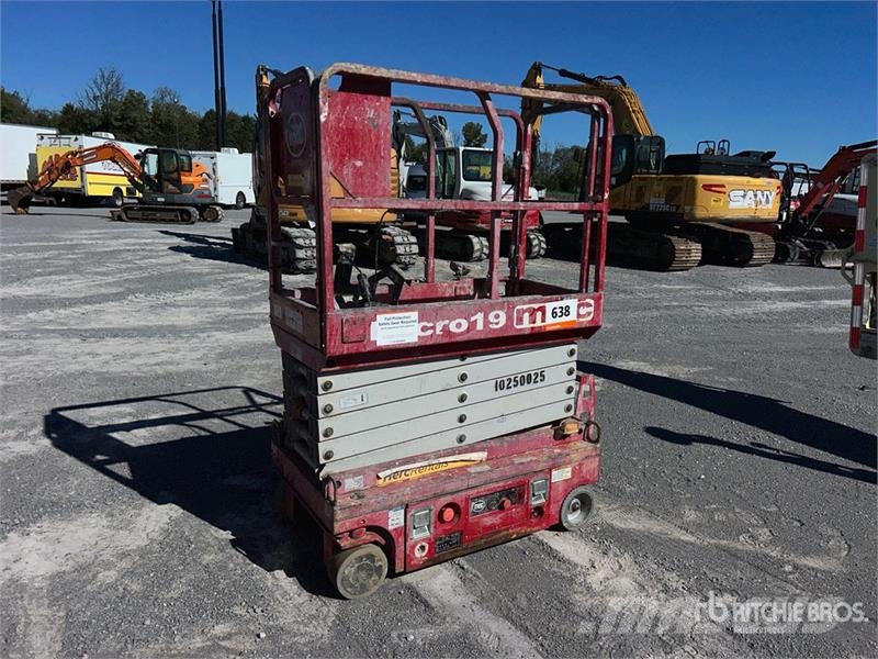MEC Micro 19 Electric Scissor Lift Sakselifter